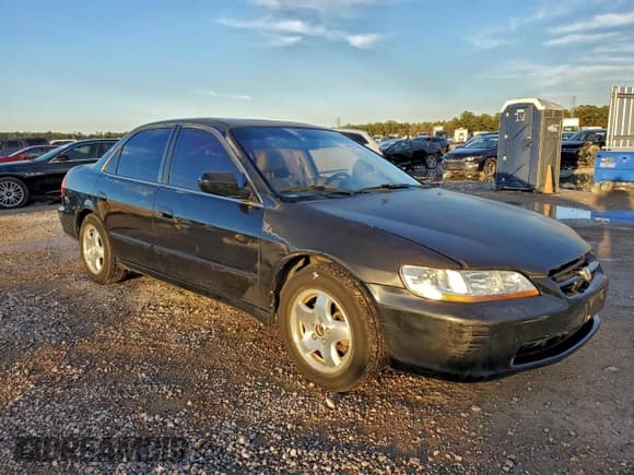 ✅ 2000 Honda Accord EX • VIN: 1HGCG1657YA090689 • Lot: 94690255. Listed on Copart with 262,804 mi. Free auction sales archive from the USA and detailed vehicle history report at DreamBid. Image 4.