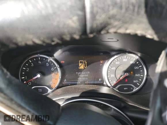 ✅ 2017 Jeep Renegade Limited • VIN: ZACCJBDB0HPG53631 • Lot: 90367885. Wystawiony na Copart z przebiegiem 188 745 mil. Bezpłatny archiwum sprzedaży aukcyjnych z USA i szczegółowy raport historii pojazdu na DreamBid. Zdjęcie 9.