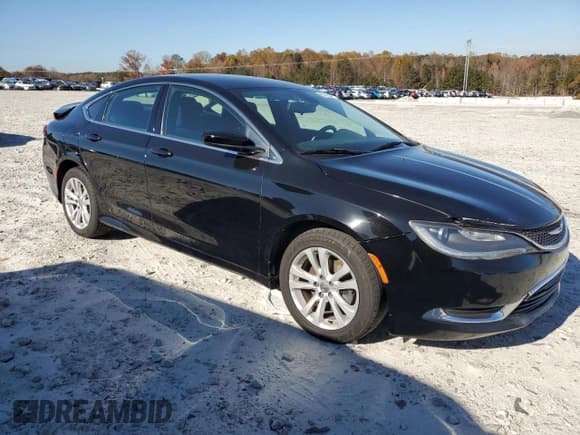 ✅ 2015 Chrysler 200 Limited • VIN: 1C3CCCAB4FN744805 • Lot: 92189045. Wystawiony na Copart z przebiegiem 145 789 mil. Bezpłatny archiwum sprzedaży aukcyjnych z USA i szczegółowy raport historii pojazdu na DreamBid. Zdjęcie 4.