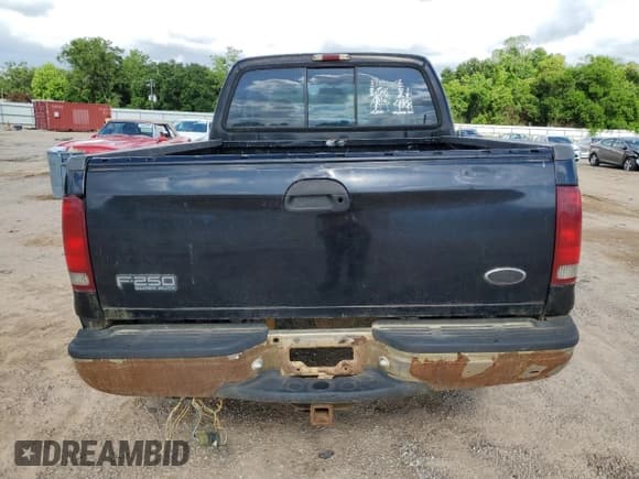 ✅ 2000 Ford F-250 XL • VIN: 1FTNX21S8YEB64818 • Lot: 54066885. Listed on Copart with 252,090 mi. Free auction sales archive from the USA and detailed vehicle history report at DreamBid. Image 6.