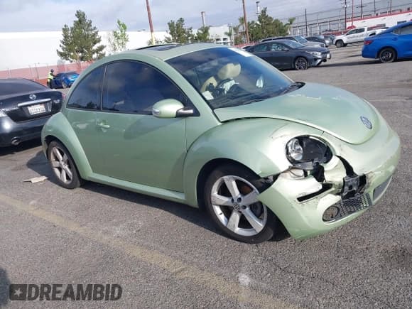 ✅ 2007 Volkswagen Beetle • VIN: 3VWSW31CX7M515464 • Lot: 41884874. Wystawiony na IAAI z przebiegiem 161 302 mil. Bezpłatny archiwum sprzedaży aukcyjnych z USA i szczegółowy raport historii pojazdu na DreamBid. Zdjęcie 1.