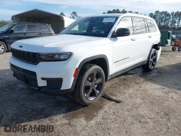 ✅ 2023 Jeep Grand Cherokee Altitude • VIN: 1C4RJKAGXP8793041 • Lot: 41470466. Listed on IAAI with 15,477 mi. Free auction sales archive from the USA and detailed vehicle history report at DreamBid. Image 17.