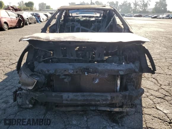 ✅ 2018 Hyundai Sonata Limited • VIN: 5NPE34AF5JH692848 • Лот: 69260025. Опубликован ранее на Copart с пробегом Не указан. Бесплатный доступ к архиву аукционных продаж из США и подробный отчёт об истории автомобиля на DreamBid. Изображение 5.