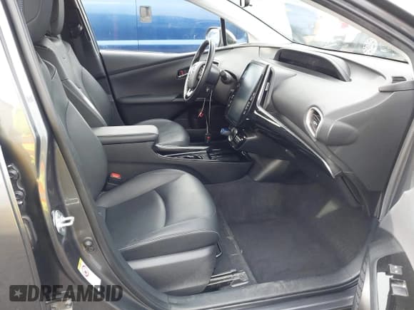 ✅ 2022 Toyota Prius XLE • VIN: JTDKAMFP7N3207069 • Lot: 43768829. Listed on IAAI with 37,746 mi. Free auction sales archive from the USA and detailed vehicle history report at DreamBid. Image 5.