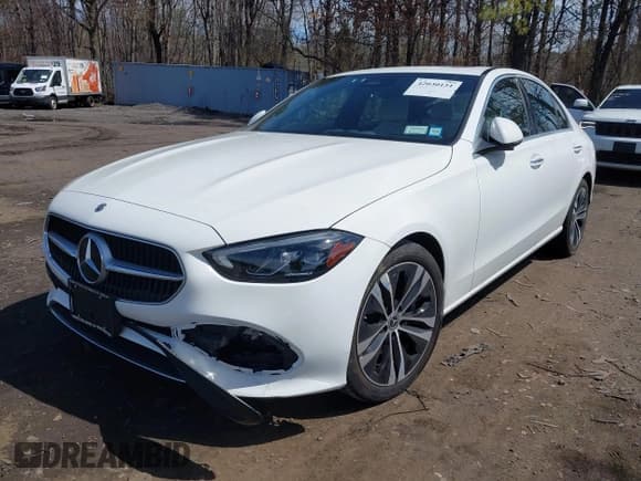 ✅ 2022 Mercedes-Benz C 300 • VIN: W1KAF4HB7NR034008 • Lot: 42030151. Listed on IAAI with 26,531 mi. Free auction sales archive from the USA and detailed vehicle history report at DreamBid. Image 6.