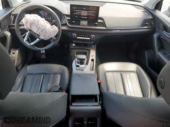 ✅ 2021 Audi Q5 Premium • VIN: WA1AAAFY9M2003648 • Lot: 61193245. Listed on Copart with 38,211 mi. Free auction sales archive from the USA and detailed vehicle history report at DreamBid. Image 8.