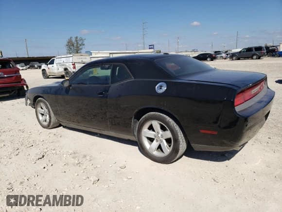 ✅ 2013 Dodge Challenger SXT • VIN: 2C3CDYAG1DH691640 • Lot: 77842744. Wystawiony na Copart z przebiegiem 181 343 mil. Bezpłatny archiwum sprzedaży aukcyjnych z USA i szczegółowy raport historii pojazdu na DreamBid. Zdjęcie 2.