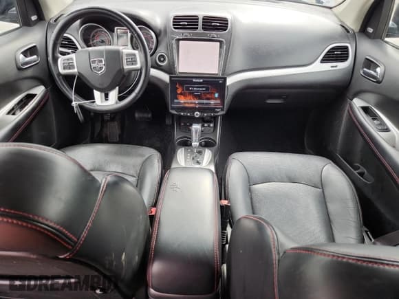 ✅ 2019 Dodge Journey GT • VIN: 3C4PDDEG5KT720254 • Lot: 85355285. Wystawiony na Copart z przebiegiem 119 043 mil. Bezpłatny archiwum sprzedaży aukcyjnych z USA i szczegółowy raport historii pojazdu na DreamBid. Zdjęcie 8.