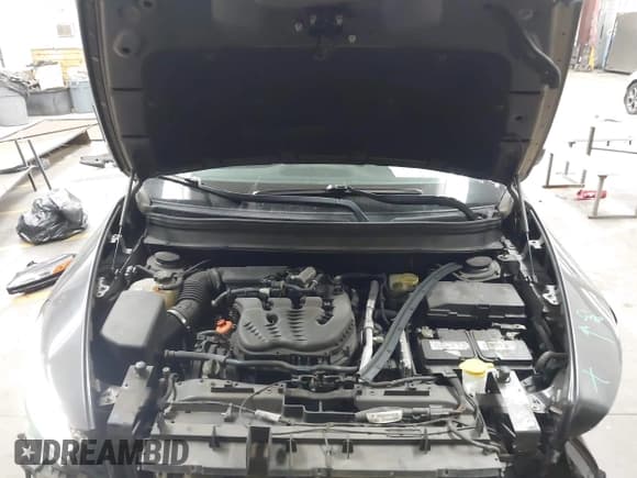 ✅ 2018 Jeep Cherokee Latitude Plus • VIN: 1C4PJLLX5JD524860 • Лот: 42617505. Опубликован ранее на IAAI с пробегом 83 518 миль. Бесплатный доступ к архиву аукционных продаж из США и подробный отчёт об истории автомобиля на DreamBid. Изображение 10.