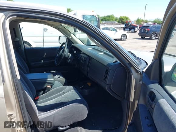 ✅ 2004 Dodge Dakota SLT • VIN: 1D7HL48N04S653798 • Lot: 42520546. Listed on IAAI with 115,259 mi. Free auction sales archive from the USA and detailed vehicle history report at DreamBid. Image 5.