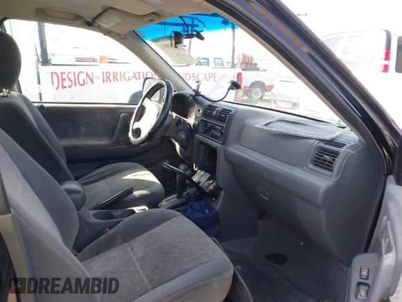 ✅ 2002 Isuzu Rodeo • VIN: 4S2DM58W224337930 • Лот: 41948912. Опубликован ранее на IAAI с пробегом 167 476 миль. Бесплатный доступ к архиву аукционных продаж из США и подробный отчёт об истории автомобиля на DreamBid. Изображение 5.