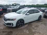 ✅ 2020 Volkswagen Passat R-Line • VIN: 1VWMA7A33LC003295 • Lot: 42529188. Wystawiony na IAAI z przebiegiem 79 339 mil. Bezpłatny archiwum sprzedaży aukcyjnych z USA i szczegółowy raport historii pojazdu na DreamBid. Zdjęcie 14.