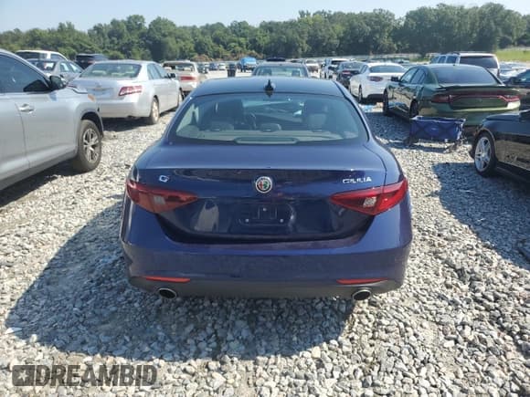 ✅ 2020 Alfa Romeo Giulia Ti • VIN: ZARFANBN2L7639172 • Lot: 69197085. Listed on Copart with Not provided. Free auction sales archive from the USA and detailed vehicle history report at DreamBid. Image 6.