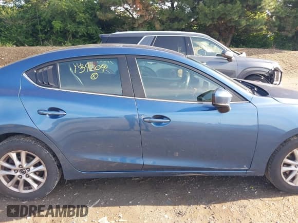 ✅ 2017 Mazda 3 Sport • VIN: 3MZBN1U77HM134209 • Lot: 42562018. Wystawiony na IAAI z przebiegiem 136 971 mil. Bezpłatny archiwum sprzedaży aukcyjnych z USA i szczegółowy raport historii pojazdu na DreamBid. Zdjęcie 13.