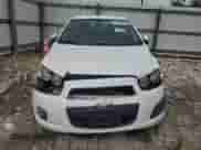 2015 Chevrolet Sonic LT с VIN 1G1JC5SH9F4195151, выставлен на аукционе Copart как лот 72985224 с пробегом 86 849 миль миль и Списание • Salvage title. История ставок и продаж доступна на DreamBid. Изображение 5.
