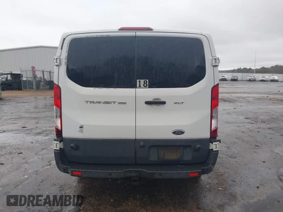 ✅ 2015 Ford Transit XL • VIN: 1FBZX2YM6FKA80301 • Lot: 41549441. Wystawiony na IAAI z przebiegiem 310 164 mil. Bezpłatny archiwum sprzedaży aukcyjnych z USA i szczegółowy raport historii pojazdu na DreamBid. Zdjęcie 16.