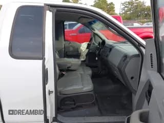 ✅ 2007 Ford F-150 XL • VIN: 1FTRF12237KD43183 • Лот: 43601209. Опубликован ранее на IAAI с пробегом 307 364 миль. Бесплатный доступ к архиву аукционных продаж из США и подробный отчёт об истории автомобиля на DreamBid. Изображение 5.