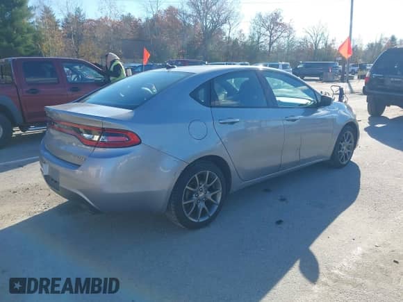 2015 Dodge Dart SXT with VIN 1C3CDFBB9FD116600, listed as a IAAI auction lot 43622917 with 124,109 mi miles and . Bid and sale history available at DreamBid. Image 4.