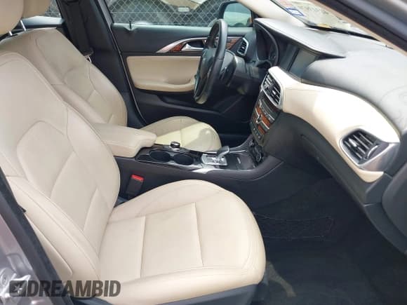 ✅ 2017 Infiniti QX30 • VIN: SJKCH5CP9HA022397 • Lot: 42313970. Listed on IAAI with 121,381 mi. Free auction sales archive from the USA and detailed vehicle history report at DreamBid. Image 5.