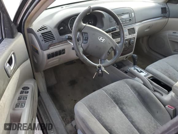 ✅ 2006 Hyundai Sonata GLS • VIN: KMHEU46C26A143064 • Лот: 75920084. Опубликован ранее на Copart с пробегом 215 420 миль. Бесплатный доступ к архиву аукционных продаж из США и подробный отчёт об истории автомобиля на DreamBid. Изображение 8.