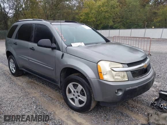 ✅ 2005 Chevrolet Equinox LS • VIN: 2CNDL23F956088335 • Lot: 43530406. Wystawiony na IAAI z przebiegiem 210 392 mil. Bezpłatny archiwum sprzedaży aukcyjnych z USA i szczegółowy raport historii pojazdu na DreamBid. Zdjęcie 6.