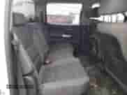 2015 Chevrolet Silverado 3500HD LT с VIN 1GC4KZE8XFF618267, выставлен на аукционе Copart как лот 87687325 с пробегом 156 087 миль миль и На запчасти • Non repairable. История ставок и продаж доступна на DreamBid. Изображение 10.