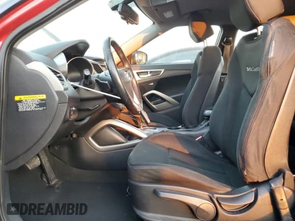 ✅ 2013 Hyundai Veloster w/Gray Int • VIN: KMHTC6AD2DU134561 • Lot: 84220584. Wystawiony na Copart z przebiegiem 161 819 mil. Bezpłatny archiwum sprzedaży aukcyjnych z USA i szczegółowy raport historii pojazdu na DreamBid. Zdjęcie 7.