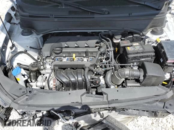 ✅ 2025 Hyundai Venue SEL • VIN: KMHRC8A35SU365903 • Lot: 53184665. Listed on Copart with 1,455 mi. Free auction sales archive from the USA and detailed vehicle history report at DreamBid. Image 12.