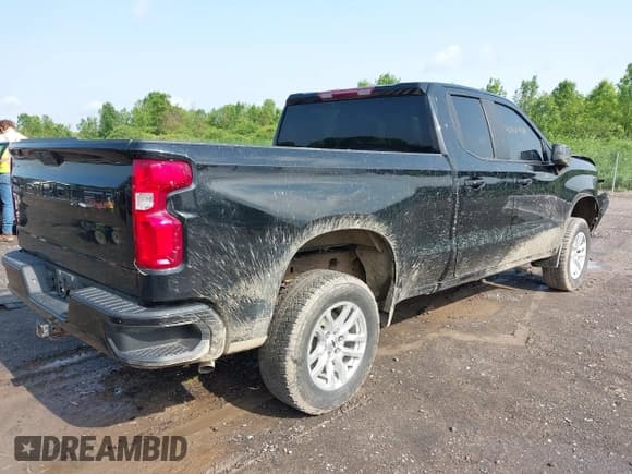 ✅ 2019 Chevrolet Silverado 1500 RST • VIN: 1GCRYEED1KZ189846 • Lot: 42464384. Wystawiony na IAAI z przebiegiem 69 841 mil. Bezpłatny archiwum sprzedaży aukcyjnych z USA i szczegółowy raport historii pojazdu na DreamBid. Zdjęcie 4.
