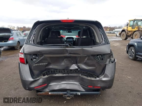 ✅ 2012 Honda Odyssey EX-L • VIN: 5FNRL5H61CB035527 • Lot: 43789118. Listed on IAAI with 163,426 mi. Free auction sales archive from the USA and detailed vehicle history report at DreamBid. Image 16.