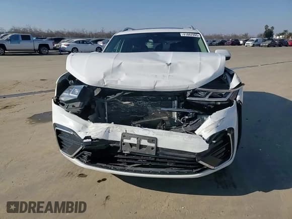 ✅ 2021 Volkswagen Atlas SEL R-Line • VIN: 1V2SR2CA5MC562476 • Lot: 41862995. Listed on Copart with 54,903 mi. Free auction sales archive from the USA and detailed vehicle history report at DreamBid. Image 11.