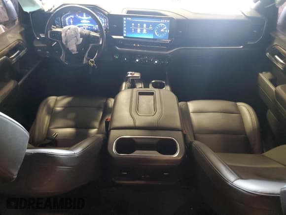 ✅ 2022 Chevrolet Silverado 1500 LT Trail Boss • VIN: 3GCUDFET3NG553742 • Lot: 60035045. Wystawiony na Copart z przebiegiem 41 517 mil. Bezpłatny archiwum sprzedaży aukcyjnych z USA i szczegółowy raport historii pojazdu na DreamBid. Zdjęcie 8.