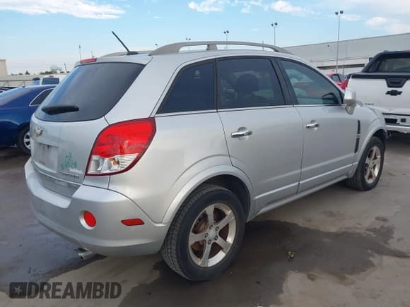 ✅ 2012 Chevrolet Captiva Sport LT • VIN: 3GNAL3E53CS588529 • Лот: 43324987. Опубликован ранее на IAAI с пробегом 161 342 миль. Бесплатный доступ к архиву аукционных продаж из США и подробный отчёт об истории автомобиля на DreamBid. Изображение 4.