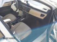 ✅ 2016 Toyota Corolla LE Eco • VIN: 5YFBPRHE0GP372561 • Lot: 41690761. Wystawiony na IAAI z przebiegiem 50 135 mil. Bezpłatny archiwum sprzedaży aukcyjnych z USA i szczegółowy raport historii pojazdu na DreamBid. Zdjęcie 5.