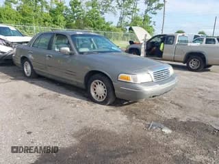 ✅ 1999 Ford Crown Victoria LX • VIN: 2FAFP74W7XX160987 • Lot: 42585784. Wystawiony na IAAI z przebiegiem 122 153 mil. Bezpłatny archiwum sprzedaży aukcyjnych z USA i szczegółowy raport historii pojazdu na DreamBid. Zdjęcie 1.