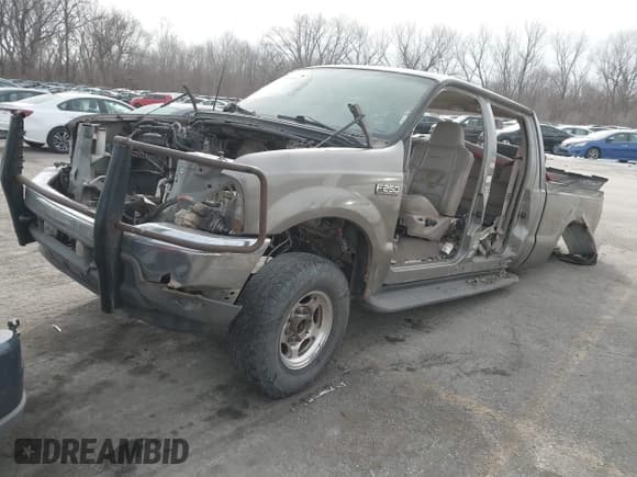 ✅ 2003 Ford F-250 XL • VIN: 1FTNW21F93EA07068 • Lot: 41364663. Listed on IAAI with Not provided. Free auction sales archive from the USA and detailed vehicle history report at DreamBid. Image 2.