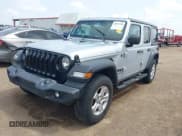 ✅ 2022 Jeep Wrangler Unlimited Willys Sport • VIN: 1C4HJXDM4NW175782 • Lot: 42073544. Wystawiony na IAAI z przebiegiem 129 299 mil. Bezpłatny archiwum sprzedaży aukcyjnych z USA i szczegółowy raport historii pojazdu na DreamBid. Zdjęcie 2.
