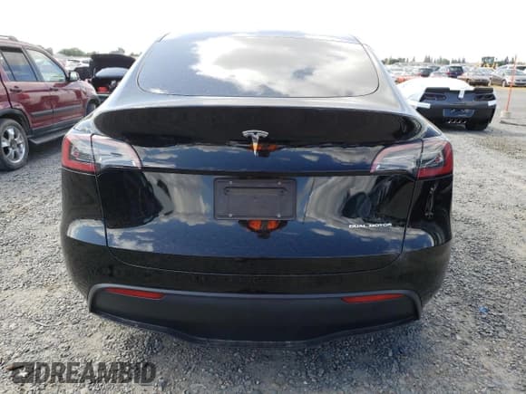 ✅ 2024 Tesla Model Y Long Range • VIN: 7SAYGAEE6RF127846 • Lot: 56968035. Listed on Copart with 23,328 mi. Free auction sales archive from the USA and detailed vehicle history report at DreamBid. Image 6.