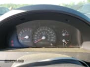 ✅ 2003 Kia Sorento LX • VIN: KNDJD733X35142046 • Лот: 52884115. Опубликован ранее на Copart с пробегом 236 184 миль. Бесплатный доступ к архиву аукционных продаж из США и подробный отчёт об истории автомобиля на DreamBid. Изображение 9.