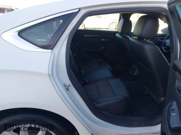 ✅ 2016 Chevrolet Impala LT • VIN: 2G1115S38G9134995 • Лот: 43543435. Опубликован ранее на IAAI с пробегом 179 891 миль. Бесплатный доступ к архиву аукционных продаж из США и подробный отчёт об истории автомобиля на DreamBid. Изображение 3.