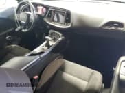 ✅ 2021 Dodge Challenger SXT • VIN: 2C3CDZAG2MH542692 • Lot: 84971605. Wystawiony na Copart z przebiegiem 61 153 mil. Bezpłatny archiwum sprzedaży aukcyjnych z USA i szczegółowy raport historii pojazdu na DreamBid. Zdjęcie 8.