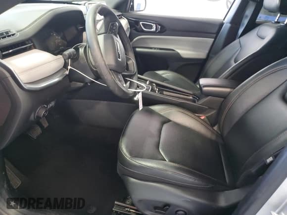 ✅ 2024 Jeep Compass Limited • VIN: 3C4NJDCN0RT125405 • Lot: 60204955. Listed on Copart with 34,041 mi. Free auction sales archive from the USA and detailed vehicle history report at DreamBid. Image 7.