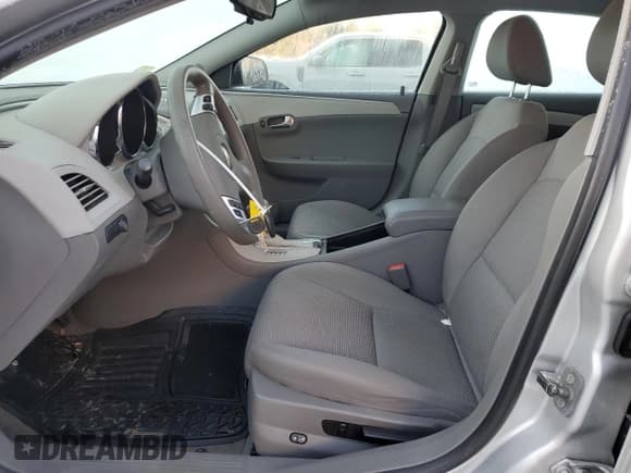 ✅ 2012 Chevrolet Malibu 1LS • VIN: 1G1ZB5E00CF157500 • Lot: 82293564. Listed on Copart with 20,487 mi. Free auction sales archive from the USA and detailed vehicle history report at DreamBid. Image 7.