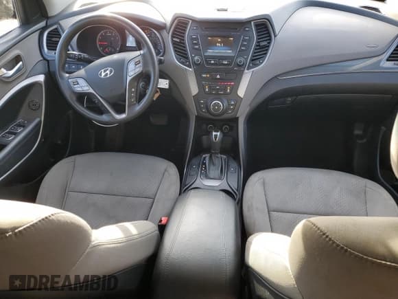 ✅ 2016 Hyundai Santa Fe • VIN: 5XYZUDLB3GG345527 • Лот: 93555765. Опубликован ранее на Copart с пробегом 145 952 миль. Бесплатный доступ к архиву аукционных продаж из США и подробный отчёт об истории автомобиля на DreamBid. Изображение 8.