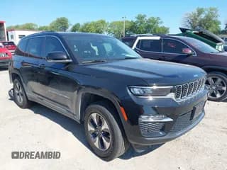 ✅ 2022 Jeep Grand Cherokee • VIN: 1C4RJYB67N8718013 • Lot: 42725067. Listed on IAAI with 24,230 mi. Free auction sales archive from the USA and detailed vehicle history report at DreamBid. Image 1.