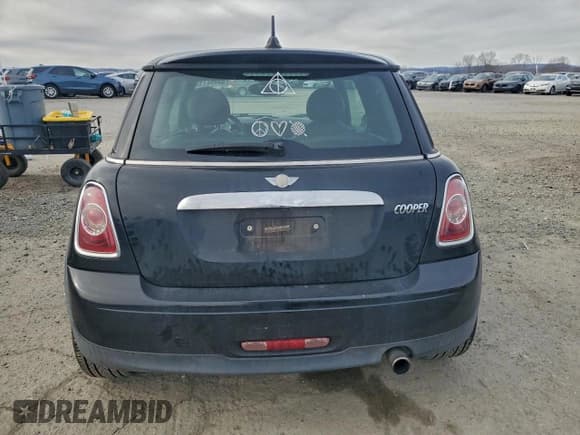 ✅ 2013 MINI Hardtop • VIN: WMWSU3C56DT678310 • Lot: 95392115. Wystawiony na Copart z przebiegiem 86 727 mil. Bezpłatny archiwum sprzedaży aukcyjnych z USA i szczegółowy raport historii pojazdu na DreamBid. Zdjęcie 6.