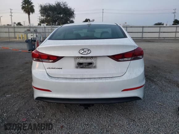 ✅ 2017 Hyundai Elantra Value Edition • VIN: 5NPD84LF1HH018779 • Лот: 92126325. Опубликован ранее на Copart с пробегом 230 142 миль. Бесплатный доступ к архиву аукционных продаж из США и подробный отчёт об истории автомобиля на DreamBid. Изображение 6.