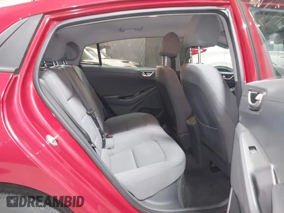 ✅ 2020 Hyundai Ioniq Blue • VIN: KMHC65LC4LU227764 • Lot: 41759807. Wystawiony na IAAI z przebiegiem 54 598 mil. Bezpłatny archiwum sprzedaży aukcyjnych z USA i szczegółowy raport historii pojazdu na DreamBid. Zdjęcie 8.