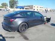 ✅ 2024 Tesla Model 3 Performance • VIN: 5YJ3E1ET9RF842082 • Lot: 43419494. Wystawiony na IAAI z przebiegiem 10 544 mil. Bezpłatny archiwum sprzedaży aukcyjnych z USA i szczegółowy raport historii pojazdu na DreamBid. Zdjęcie 4.