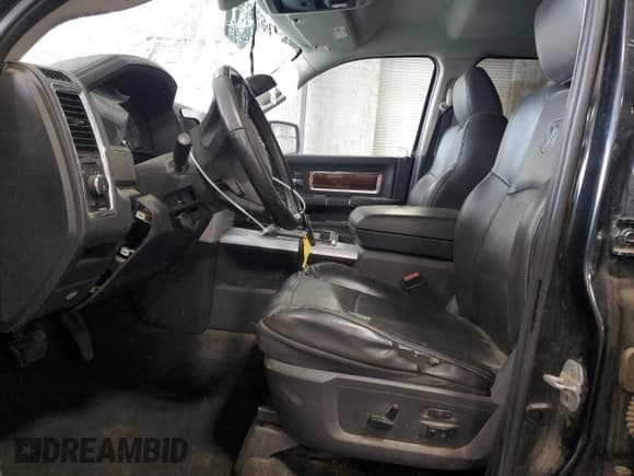 ✅ 2009 Dodge 1500 Sport • VIN: 1D3HV18T09S702305 • Lot: 70002034. Wystawiony na Copart z przebiegiem Nie podano. Bezpłatny archiwum sprzedaży aukcyjnych z USA i szczegółowy raport historii pojazdu na DreamBid. Zdjęcie 7.